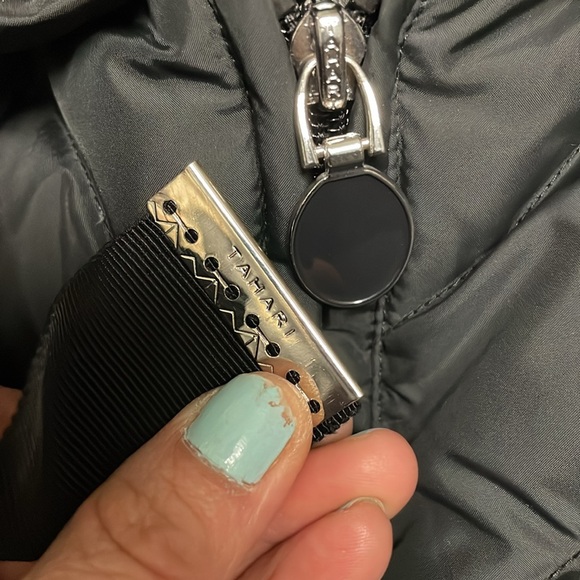 Tahari down filled long puffer coat with fur trimmed hood - Picture 3 of 11